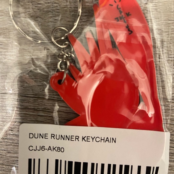 Travis Scott Motorsport Dune Keychain - Picture 2 of 3